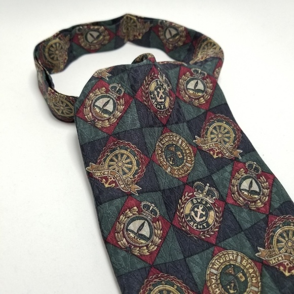 Ascot Handmade from Vintage Silk